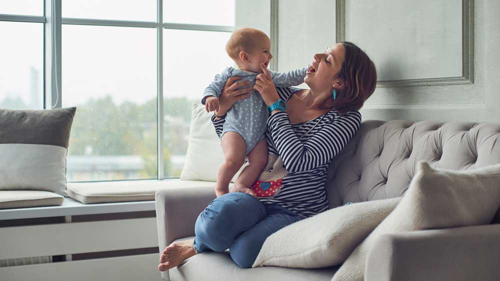 trabajos de fin de semana como babysitter